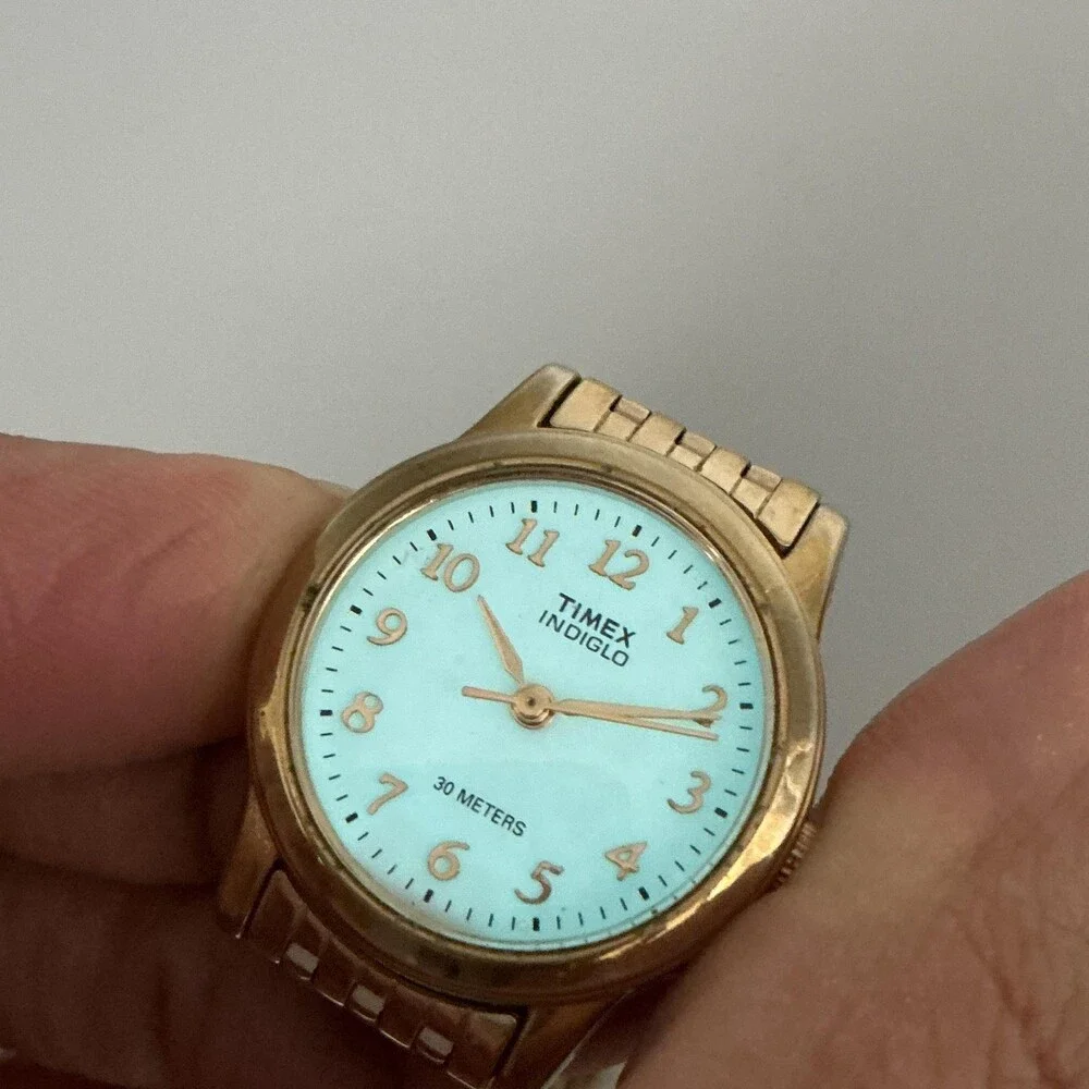 Timex Indiglo 30 Meters Womens Watch 25mm White Dial Gold Tone New Battery 6